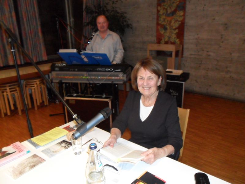Musikalisch-literarisches Team: Horst Erbe und Autorin Sigrid Ramge.